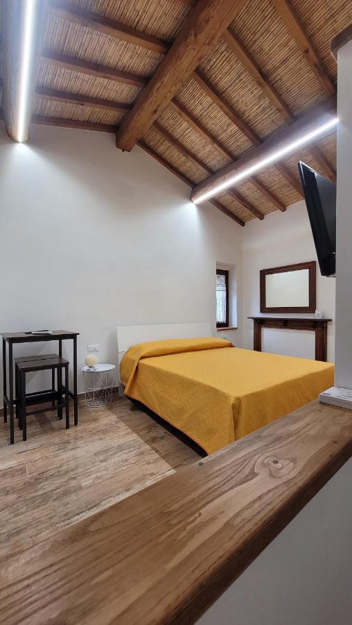 Hotel Luciae Domus à Roccascalegna Extérieur photo