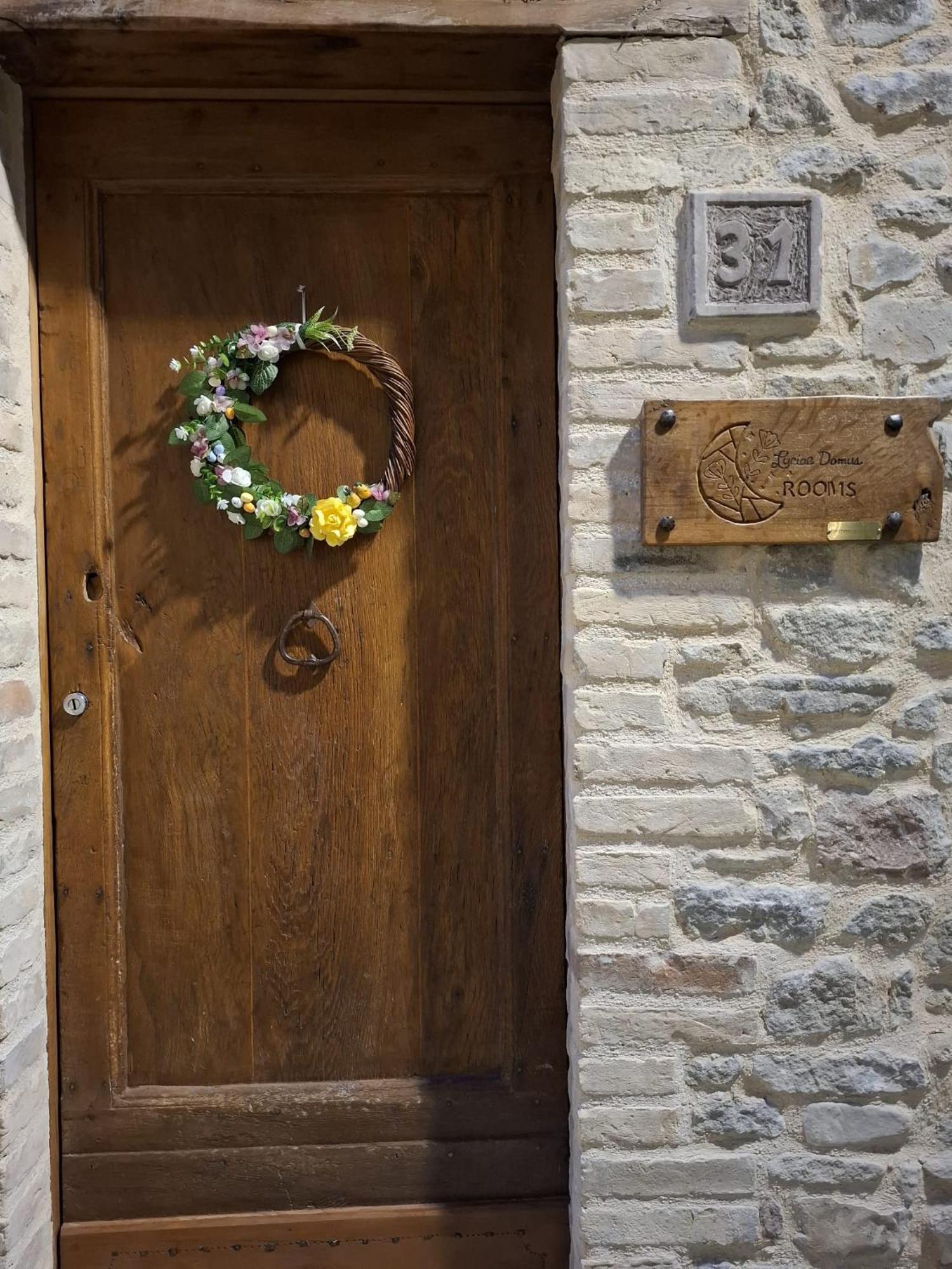 Hotel Luciae Domus à Roccascalegna Extérieur photo